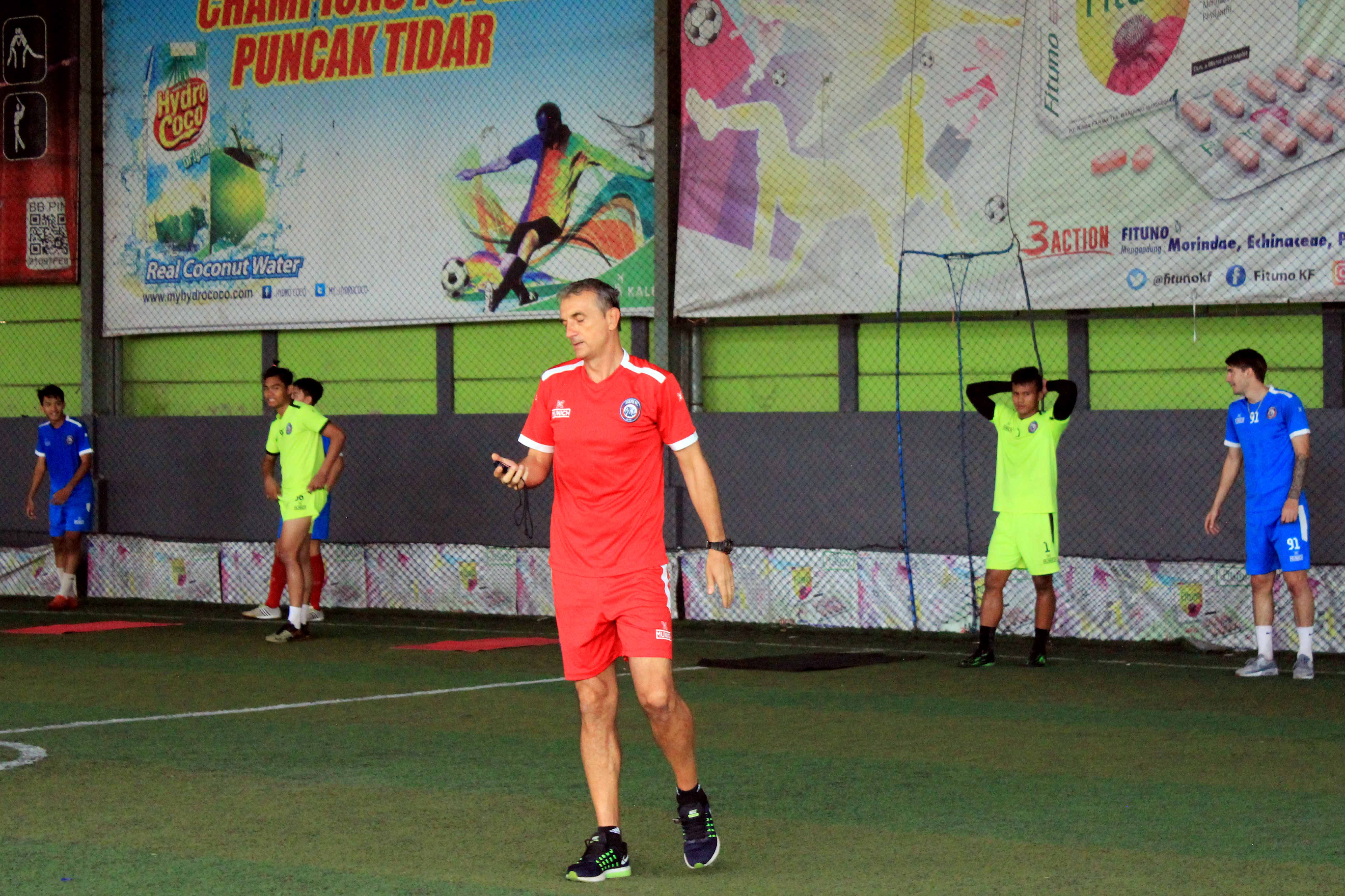 Arema FC Geber Latihan Fisik Yang Menyenangkan